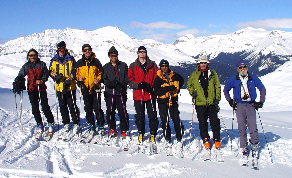 Group of SMS skiers